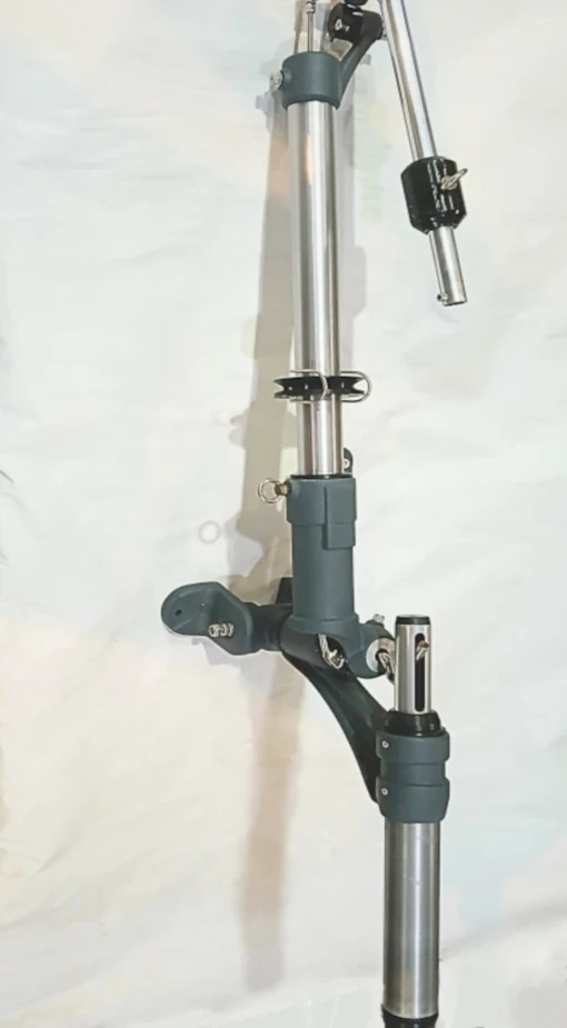 Direct steering lines at deck level