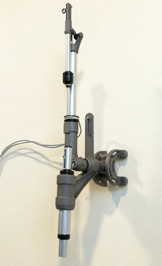 Direct steering lines at deck level